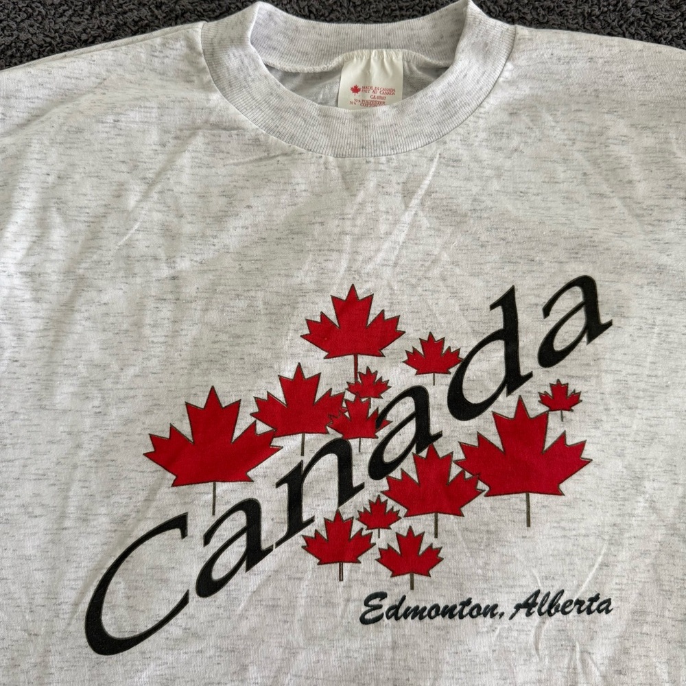 Vintage 90s Canada Edmonton Alberta Maple Leaf Graphic Tee L Made in Canada